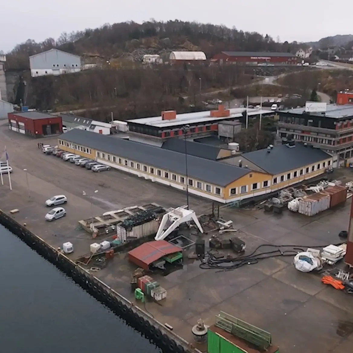 Westcontrol Robertson ved kaia i Egersund, sett fra lufta