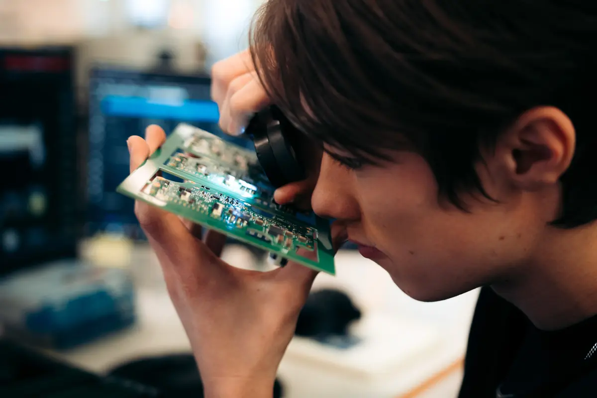 Inspection of a circuit board under magnification